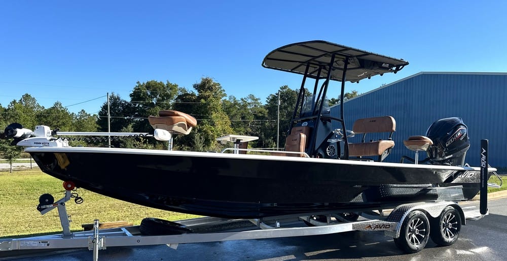 2026 Avid 23 Fusion (Jet Black)