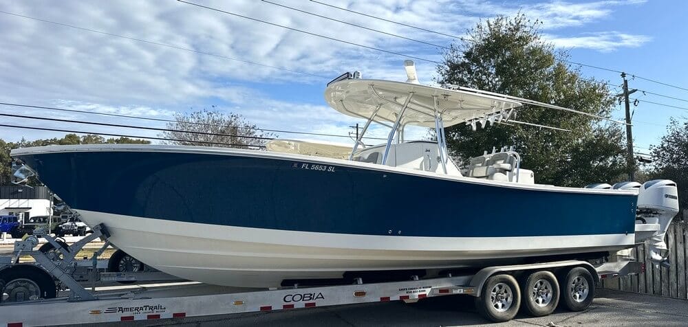2018 Regulator 34 Center Console
